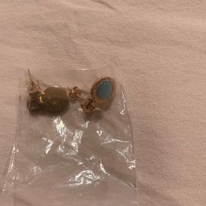 Blue stone earring